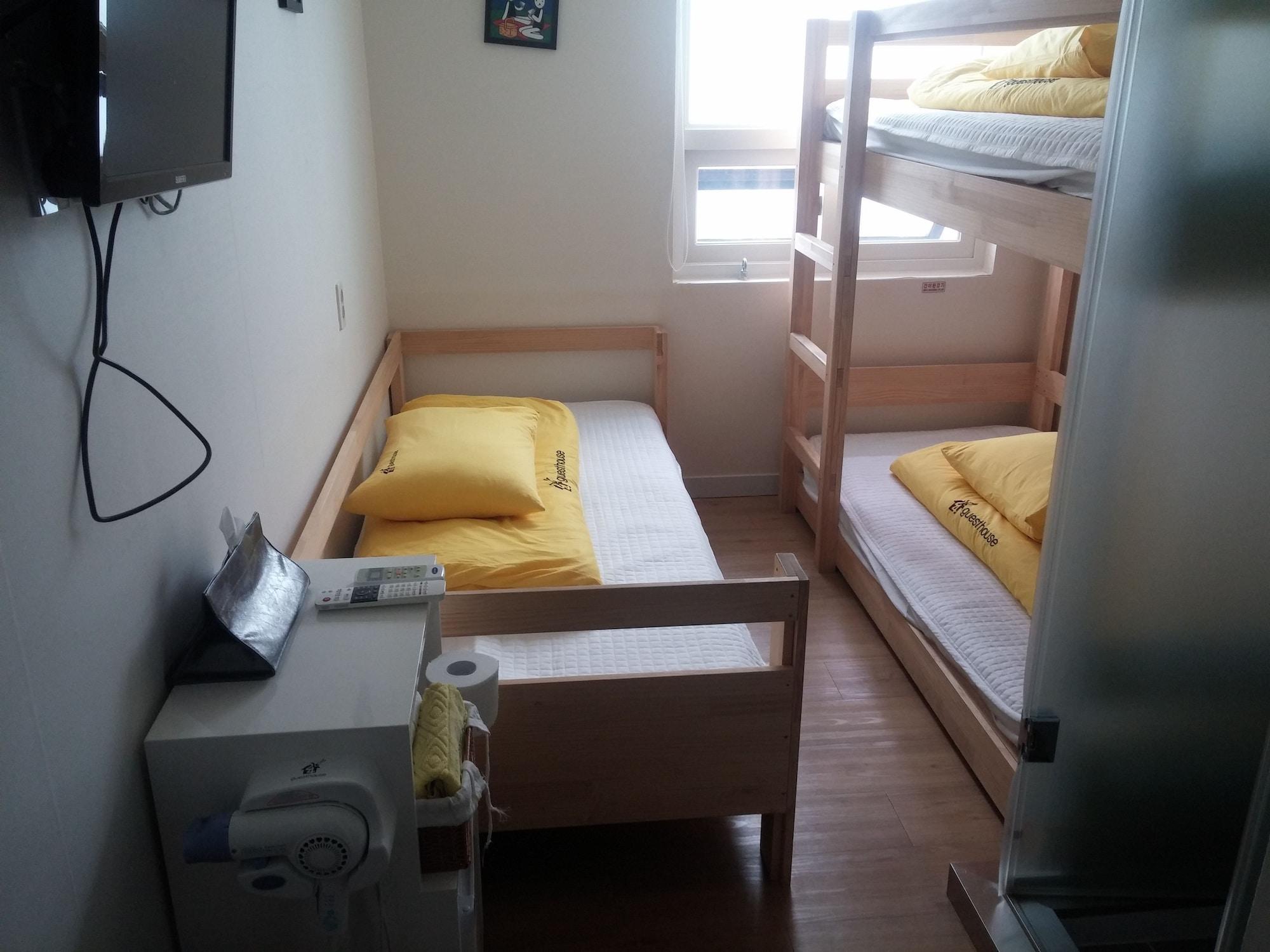 24 Dongdaemun Market Hotel 2*